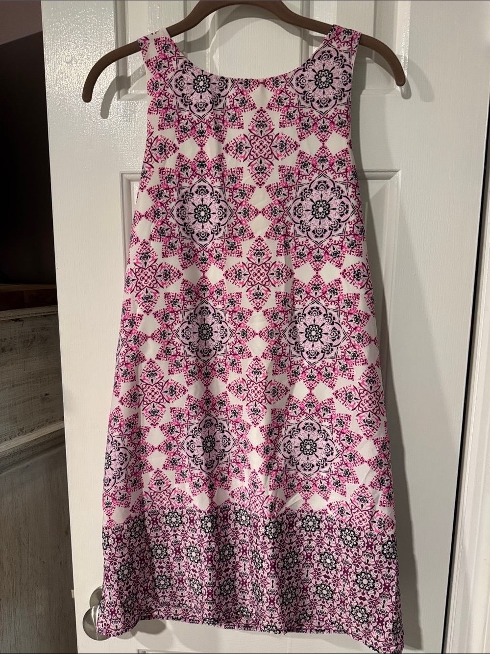 Pink & White Printed Sleeveless Shift Dress